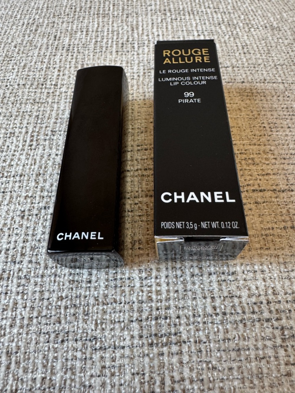 CHANEL Lip Colour (99 - Pirate) - Picture 2 of 2